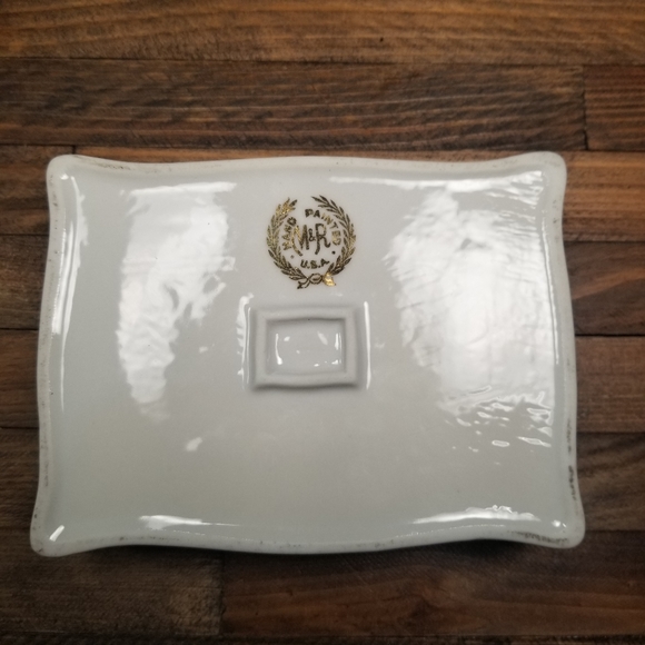 Vintage Vanity Ceramic Trinket BoxHand painted - Picture 5 of 5